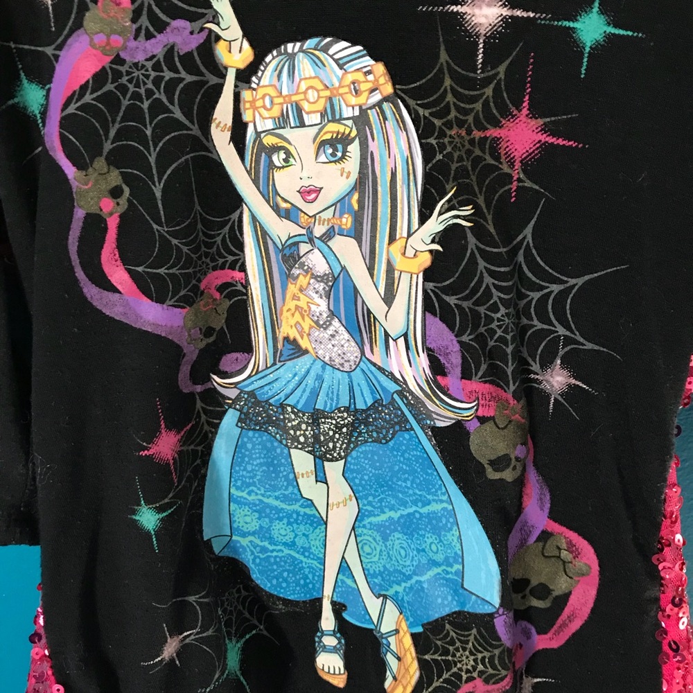 Girls Monster High Shirt!! 13 Wishes 💞✨